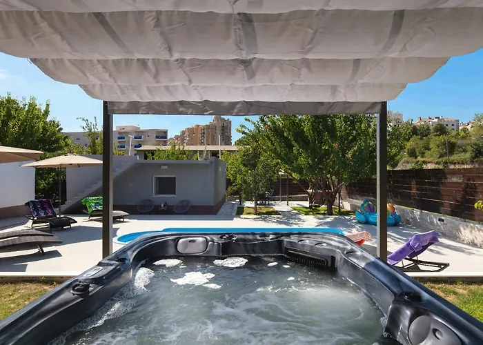 Little Heaven Villa *