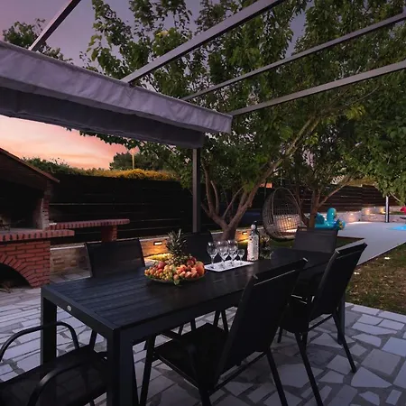 Little Heaven * Split