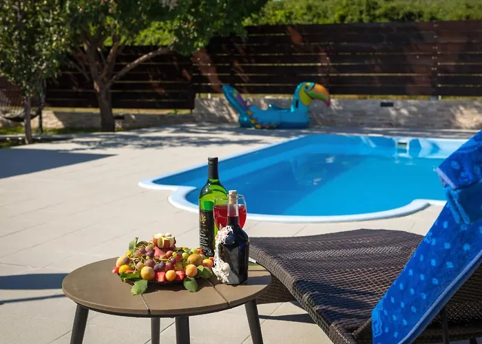 Willa Little Heaven Split